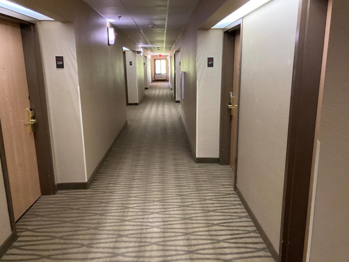 Red Roof Inn Newport News - Йорктаун Екстер'єр фото