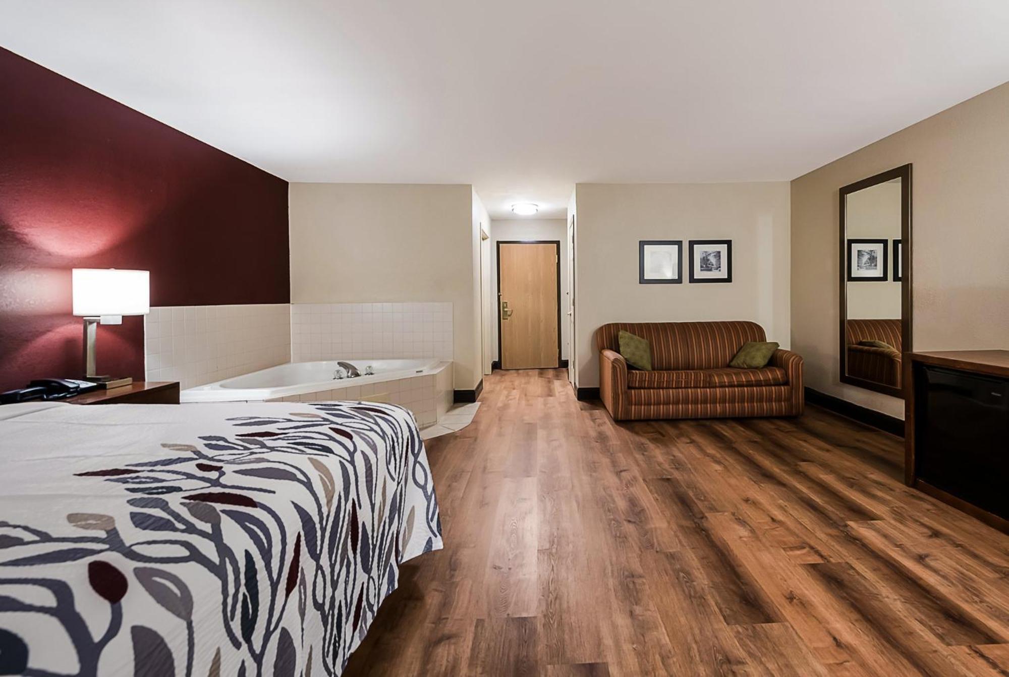 Red Roof Inn Newport News - Йорктаун Екстер'єр фото