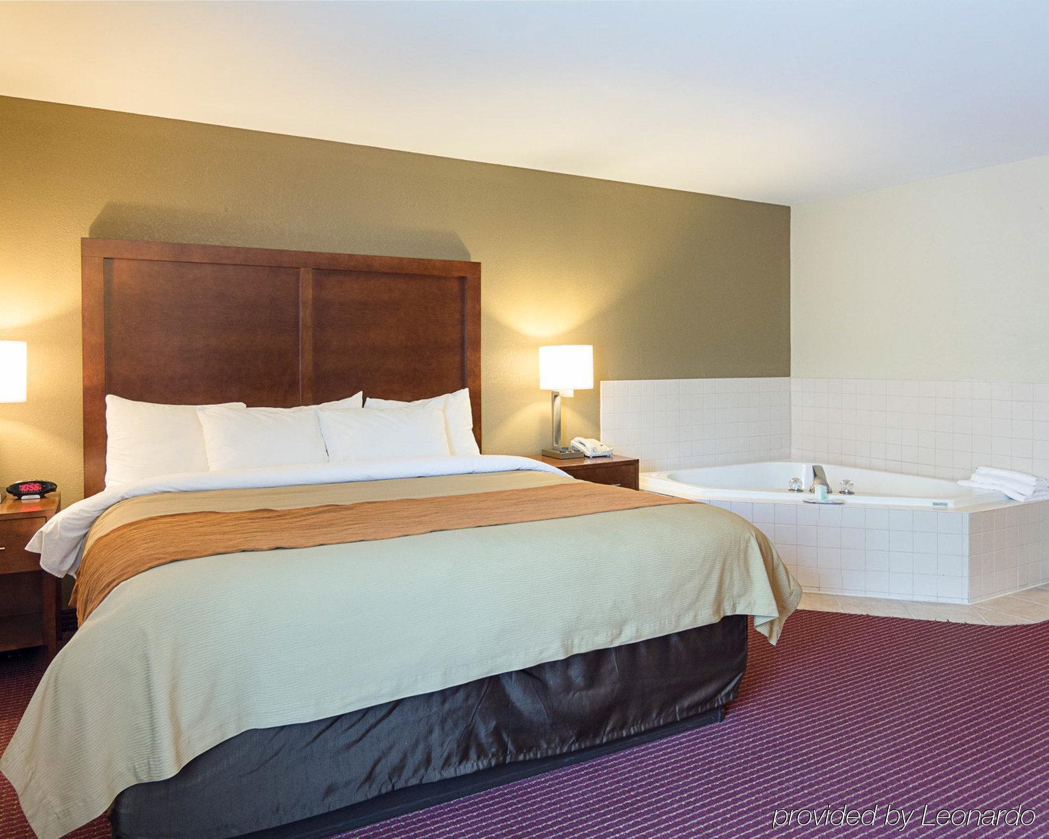 Red Roof Inn Newport News - Йорктаун Екстер'єр фото