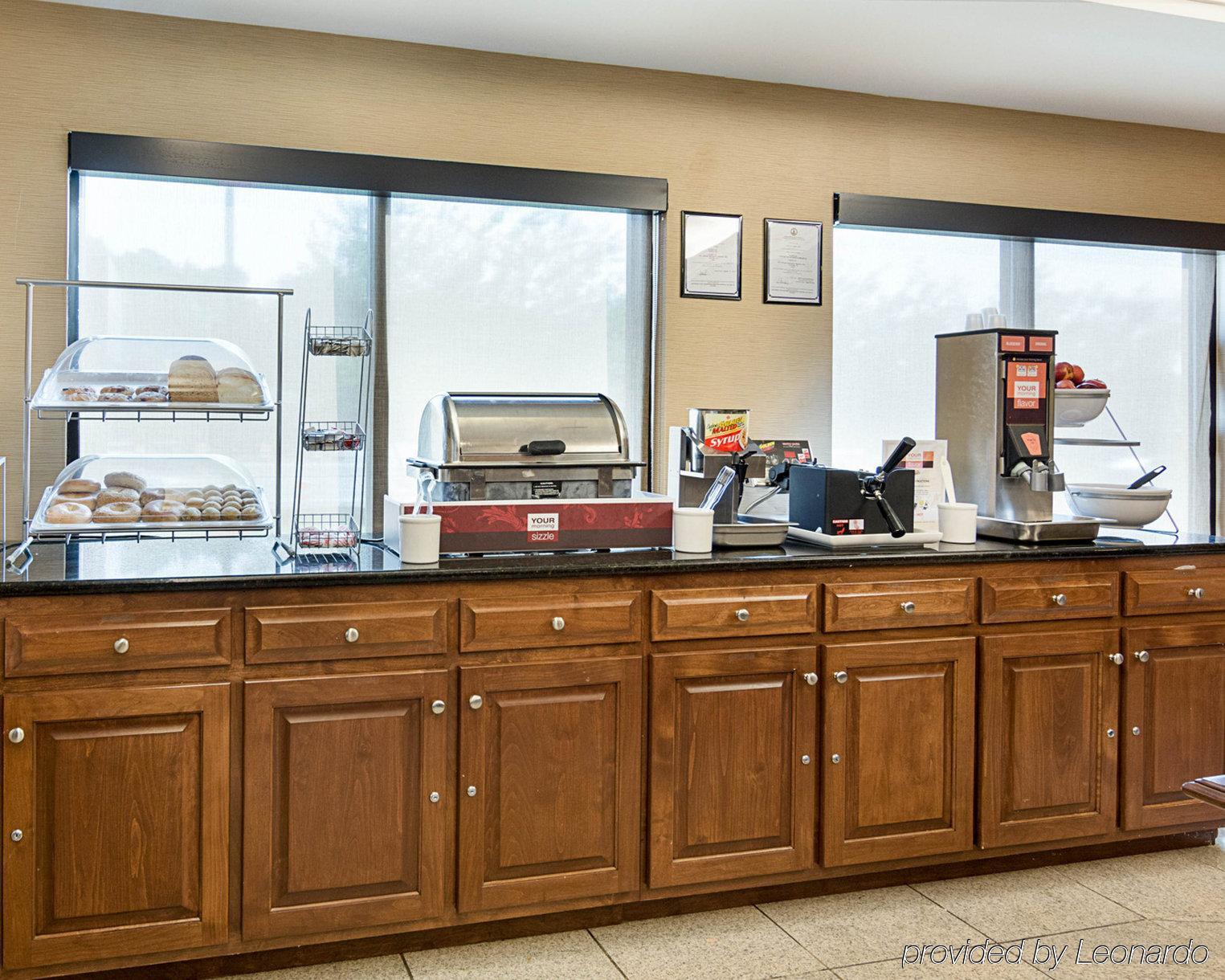 Red Roof Inn Newport News - Йорктаун Екстер'єр фото