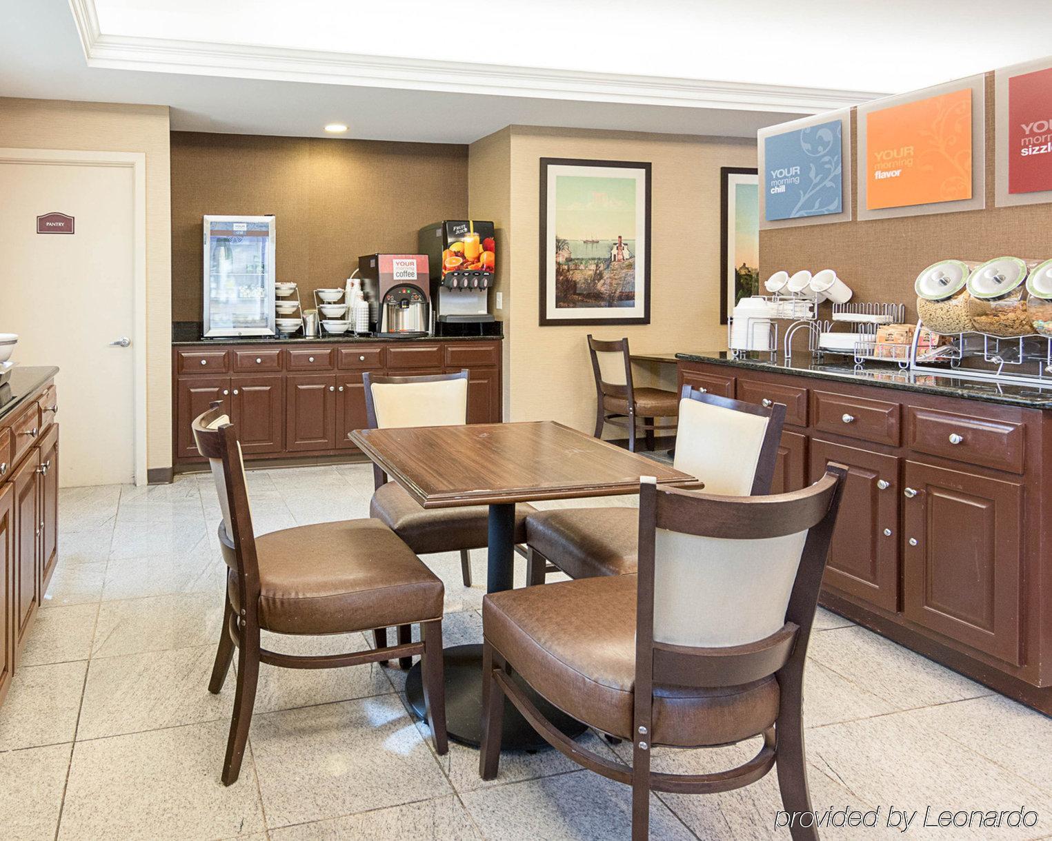 Red Roof Inn Newport News - Йорктаун Екстер'єр фото