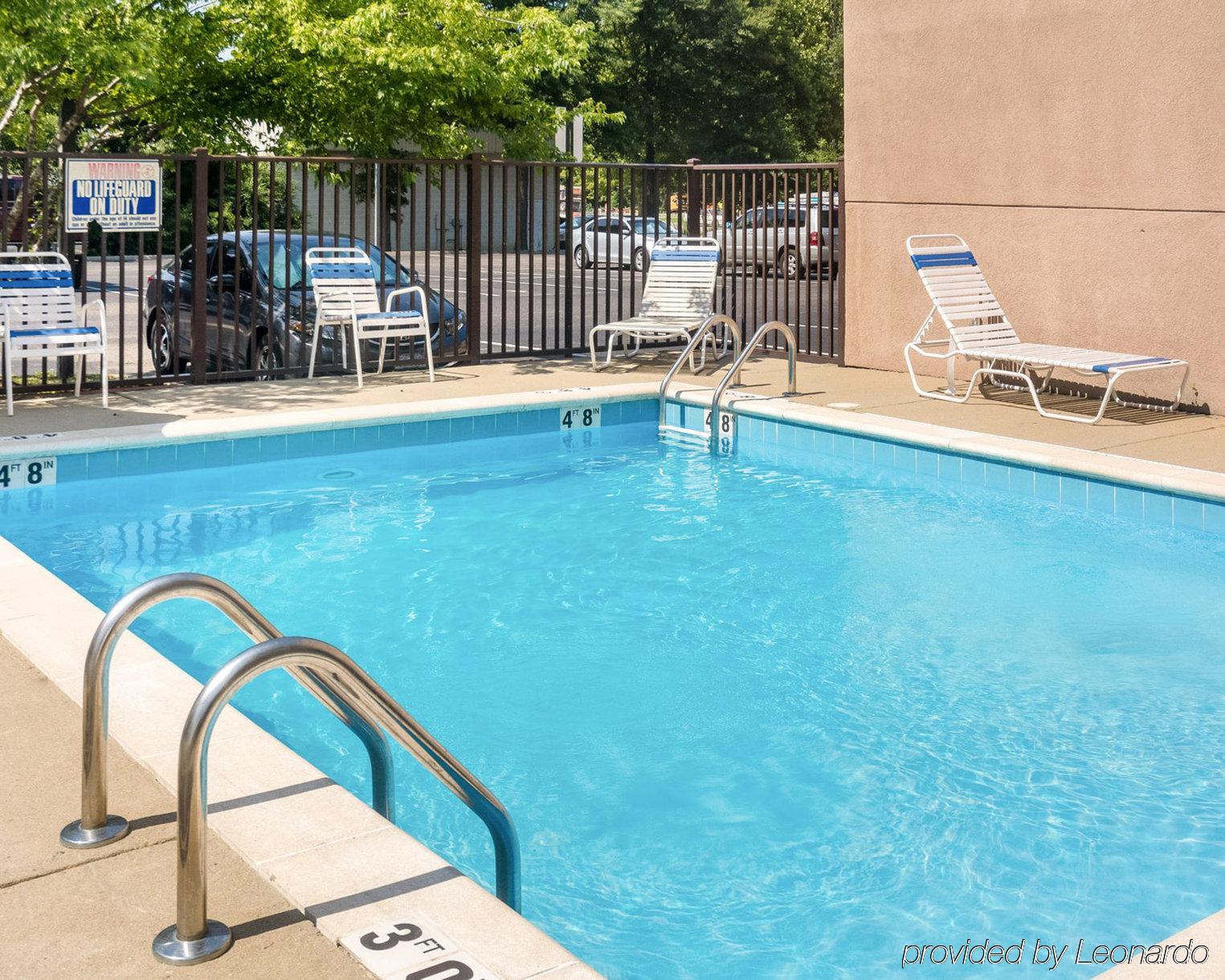 Red Roof Inn Newport News - Йорктаун Екстер'єр фото